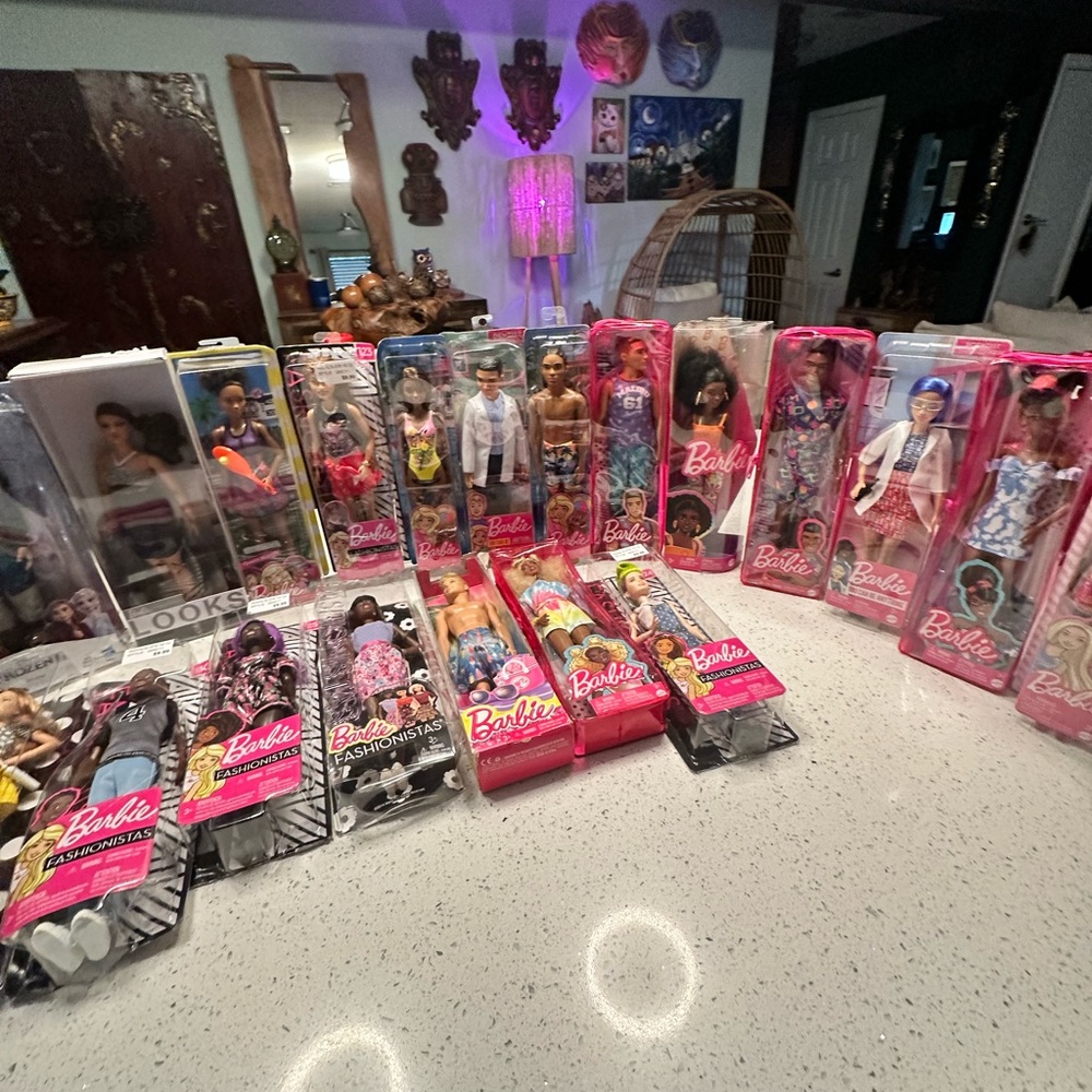 Lot of 29 Barbies NRFB - fashionista, WWE, Swimwear, Frozen. Must see